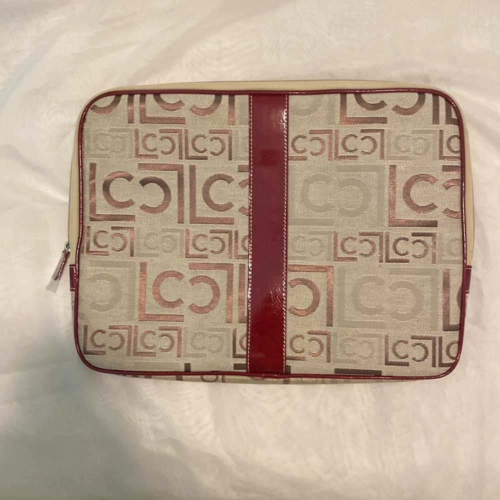 Laptop carrier